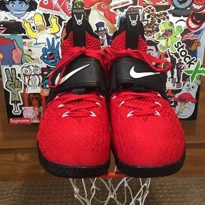 SOLD! Nike Lebron 15 Diamond Turf